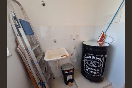 Casa à venda com 97m², 2 quartos e 2 vagasÁrea de serviço