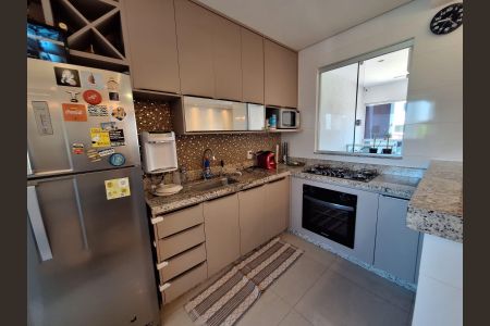 Casa à venda com 97m², 2 quartos e 2 vagasCozinha