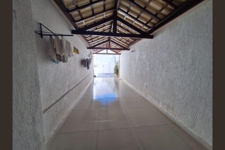 Casa à venda com 97m², 2 quartos e 2 vagasÁrea externa