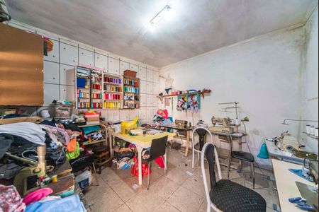 Casa à venda com 69m², 2 quartos e 1 vagaQuarto de Serviço