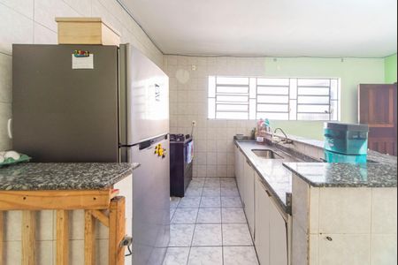 Casa à venda com 69m², 2 quartos e 1 vagaCozinha 