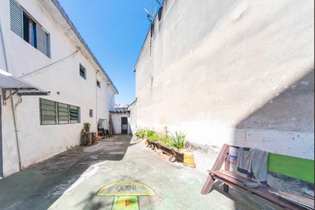 Casa à venda com 69m², 2 quartos e 1 vagaQuintal 