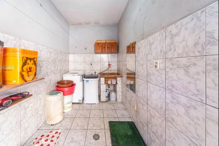 Casa à venda com 69m², 2 quartos e 1 vagaÁrea de Serviço