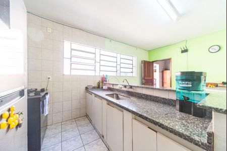 Casa à venda com 69m², 2 quartos e 1 vagaCozinha 