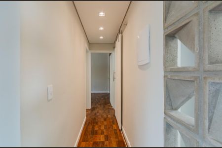 Corredor de apartamento à venda com 2 quartos, 81m² em Sumaré, São Paulo