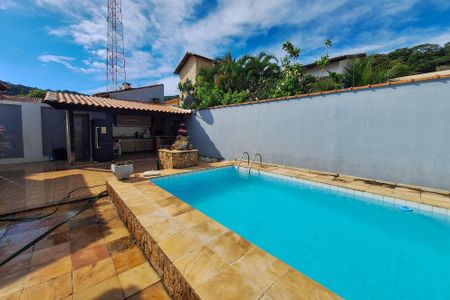 Casa para alugar com 450m², 3 quartos e 3 vagasQuintal