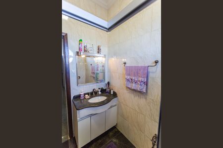 Casa à venda com 199m², 4 quartos e 3 vagasBanheiro Social