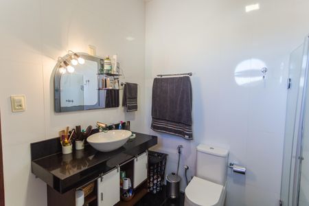 Casa à venda com 199m², 4 quartos e 3 vagasBanheiro da Suíte