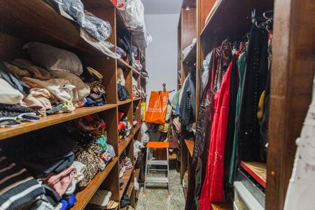 Casa à venda com 199m², 4 quartos e 3 vagasCloset da Suíte