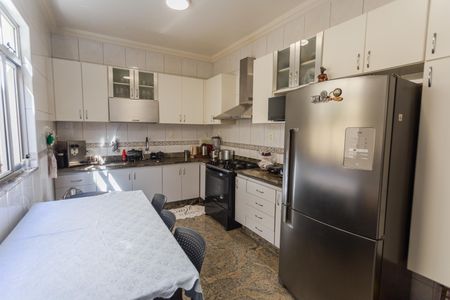 Casa à venda com 199m², 4 quartos e 3 vagasCozinha/Copa 2