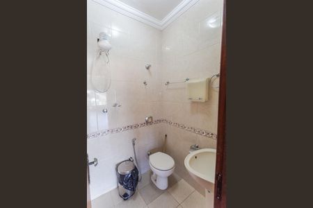 Casa à venda com 199m², 4 quartos e 3 vagasBanheiro Social no Terraço Gourmet