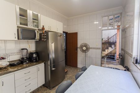 Casa à venda com 199m², 4 quartos e 3 vagasCozinha/Copa 2