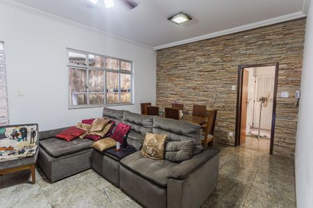 Casa à venda com 199m², 4 quartos e 3 vagasCopa/Sala 2