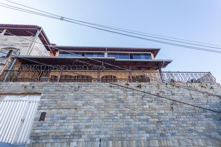 Casa à venda com 199m², 4 quartos e 3 vagasFachada