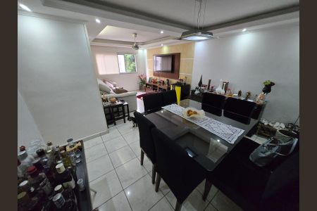 Apartamento à venda com 108m², 3 quartos e 1 vaga Apartamento à venda com 108m², 3 quartos e 1 vagaSala