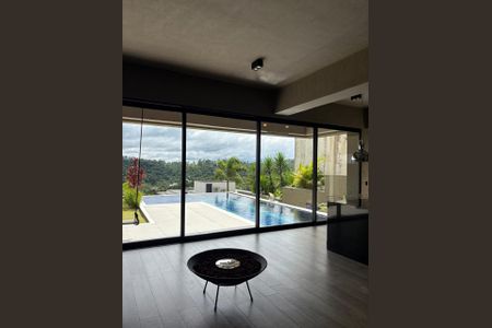 Casa de condomínio à venda com 615m², 5 quartos e 6 vagasSala
