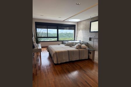 Casa de condomínio à venda com 615m², 5 quartos e 6 vagasQuarto