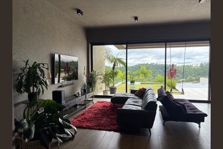 Sala de casa de condomínio à venda com 5 quartos, 615m² em Alphaville, Santana de Parnaíba