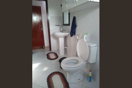 Casa à venda com 220m², 6 quartos e 3 vagasCasa  3