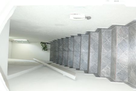 Casa para alugar com 152m², 4 quartos e 10 vagasEscada