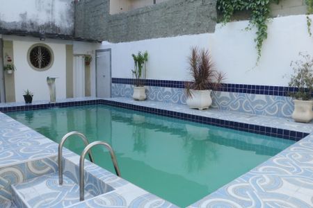 Casa para alugar com 152m², 4 quartos e 10 vagasPiscina