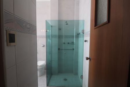 Apartamento para alugar com 188m², 4 quartos e 1 vaga Apartamento para alugar com 188m², 4 quartos e 1 vagaBanheiro Social