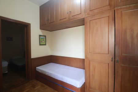 Apartamento para alugar com 188m², 4 quartos e 1 vaga Apartamento para alugar com 188m², 4 quartos e 1 vagaQuarto de Serviço