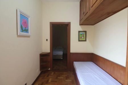 Apartamento para alugar com 188m², 4 quartos e 1 vaga Apartamento para alugar com 188m², 4 quartos e 1 vagaQuarto de Serviço