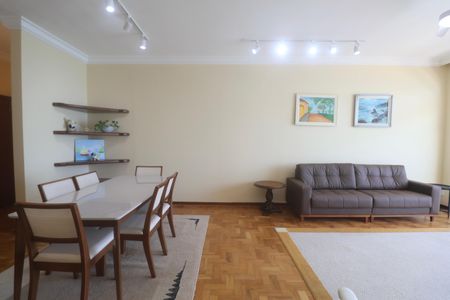 Apartamento para alugar com 188m², 4 quartos e 1 vaga Apartamento para alugar com 188m², 4 quartos e 1 vagaSala