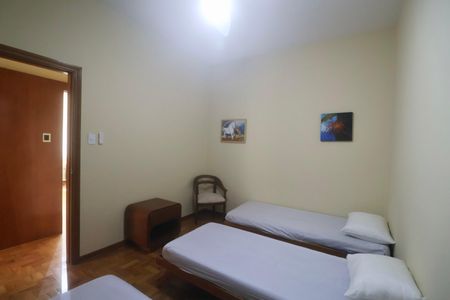 Apartamento para alugar com 188m², 4 quartos e 1 vaga Apartamento para alugar com 188m², 4 quartos e 1 vagaQuarto 2