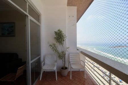 Apartamento para alugar com 188m², 4 quartos e 1 vaga Apartamento para alugar com 188m², 4 quartos e 1 vagaVaranda