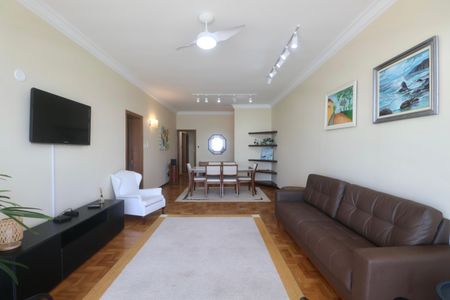 Apartamento para alugar com 188m², 4 quartos e 1 vaga Apartamento para alugar com 188m², 4 quartos e 1 vagaSala