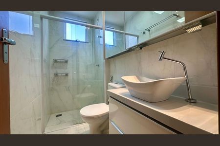 Apartamento à venda com 90m², 3 quartos e 2 vagasBanheiro 