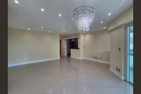 Apartamento para alugar com 120m², 3 quartos e 2 vagas Apartamento para alugar com 120m², 3 quartos e 2 vagasSala