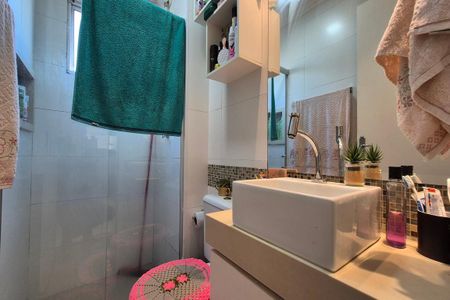 Apartamento à venda com 58m², 2 quartos e 2 vagasBanheiro