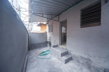 Casa para alugar com 200m², 3 quartos e sem vagaQuintal
