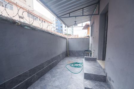 Casa para alugar com 200m², 3 quartos e sem vagaQuintal