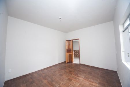 quarto 1 de casa para alugar com 3 quartos, 200m² em Floresta, Belo Horizonte