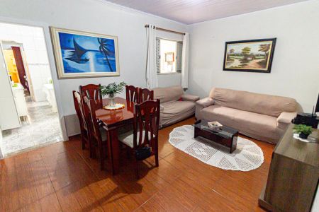 Casa à venda com 87m², 3 quartos e sem vaga Casa à venda com 87m², 3 quartos e sem vagaSala