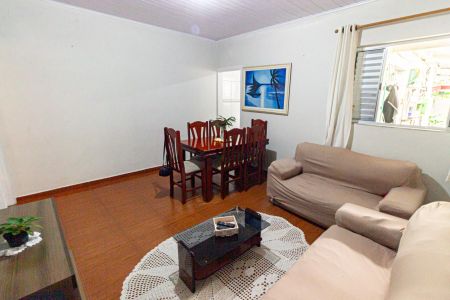 Casa à venda com 87m², 3 quartos e sem vaga Casa à venda com 87m², 3 quartos e sem vagaSala