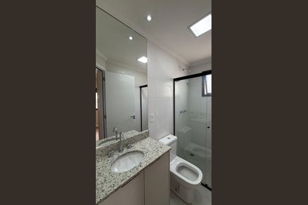 Apartamento à venda com 56m², 2 quartos e 2 vagasBanheiro da Suíte