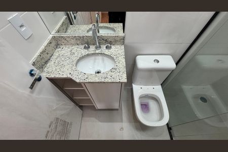 Apartamento à venda com 56m², 2 quartos e 2 vagasBanheiro social