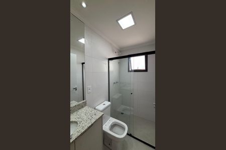 Apartamento à venda com 56m², 2 quartos e 2 vagasBanheiro da Suíte