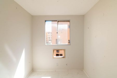 Quarto 1 de apartamento para alugar com 2 quartos, 43m² em Inhoaíba, Rio de Janeiro
