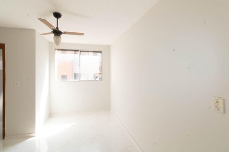 Sala de apartamento para alugar com 2 quartos, 43m² em Inhoaíba, Rio de Janeiro