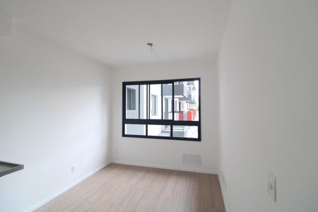 Sala de kitnet/studio para alugar com 1 quarto, 27m² em Planalto Paulista, São Paulo