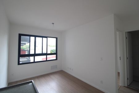 Sala de kitnet/studio para alugar com 1 quarto, 27m² em Planalto Paulista, São Paulo