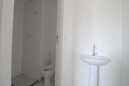 Banheiro de kitnet/studio para alugar com 1 quarto, 27m² em Planalto Paulista, São Paulo