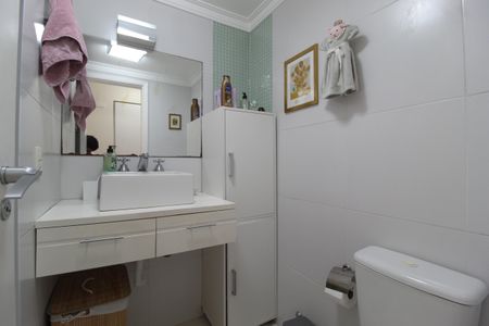Apartamento à venda com 111m², 2 quartos e 2 vagasBanheiro Social