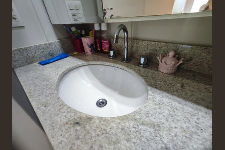 Apartamento à venda com 149m², 3 quartos e 2 vagas Apartamento à venda com 149m², 3 quartos e 2 vagasBanheiro da Suíte 2